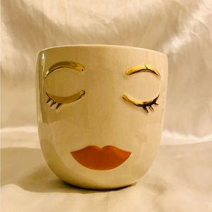 Ceramic Sleepy Face Small Planter🪴 (Small)